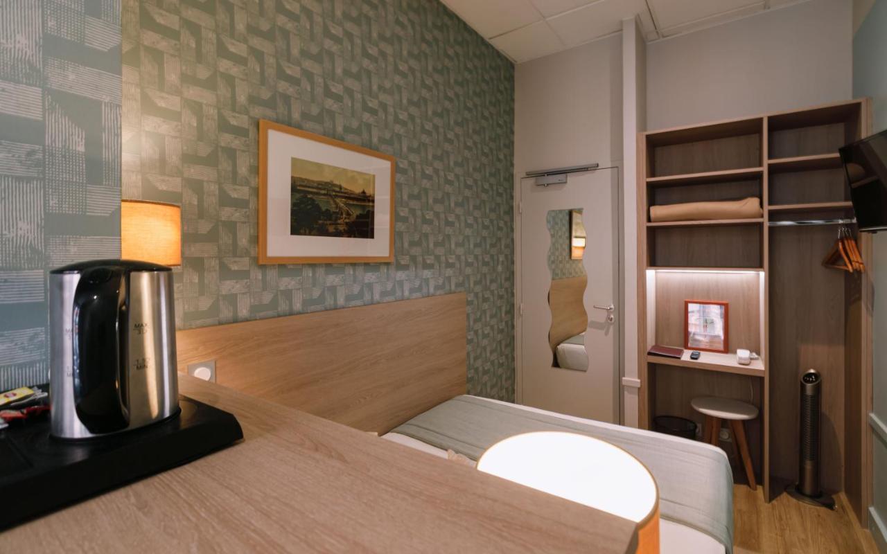 Hotel Du Dauphin Lyon Bagian luar foto