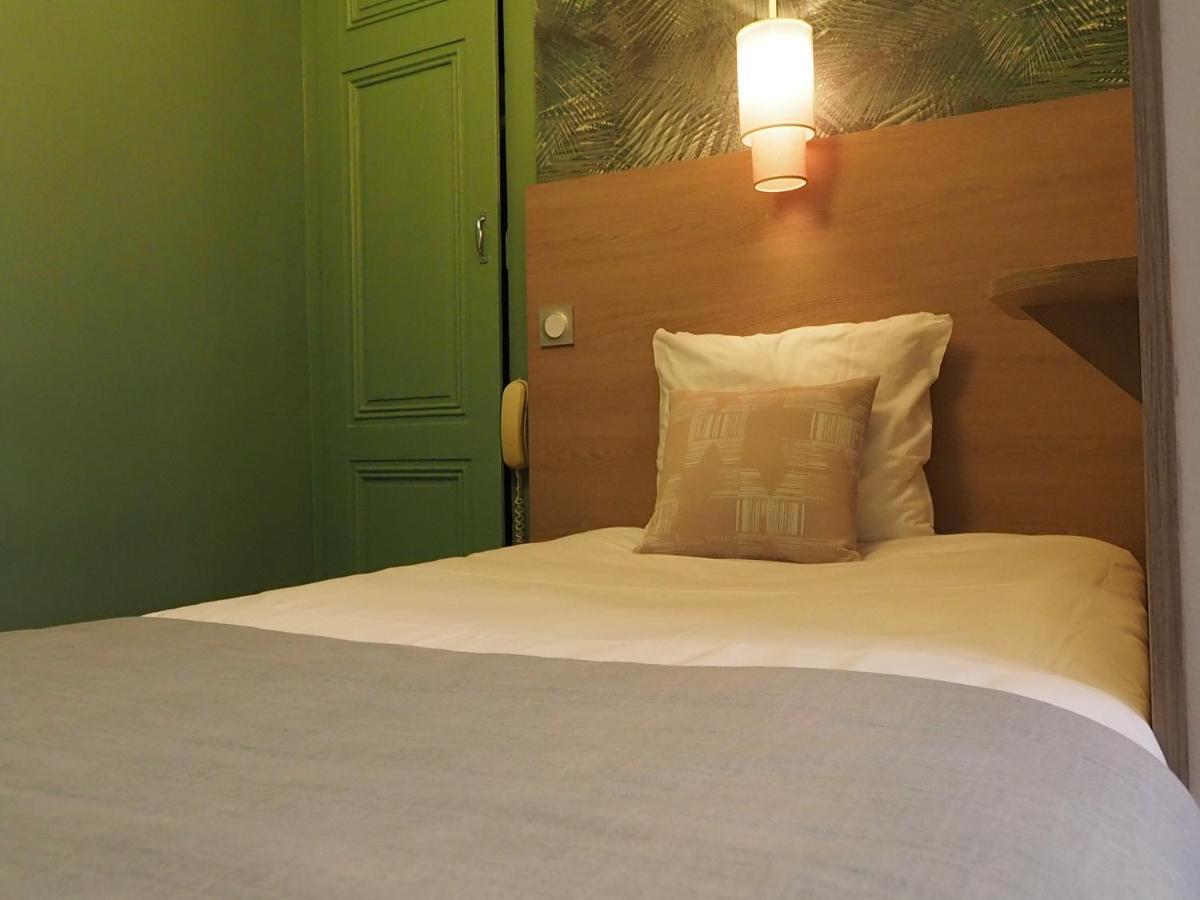 Hotel Du Dauphin Lyon Bagian luar foto