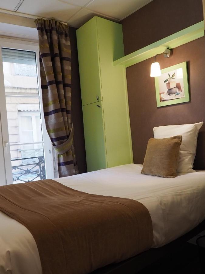 Hotel Du Dauphin Lyon Bagian luar foto
